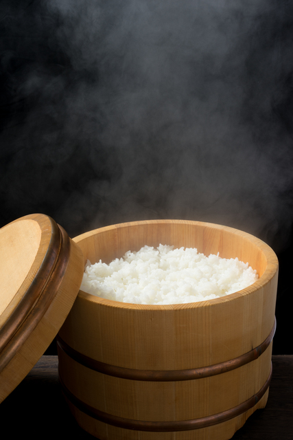 champion number repetition Why Japanese Sushi Chefs Use Wooden Hangiri Sushi Rice Bowls? | Chefs  Wonderland